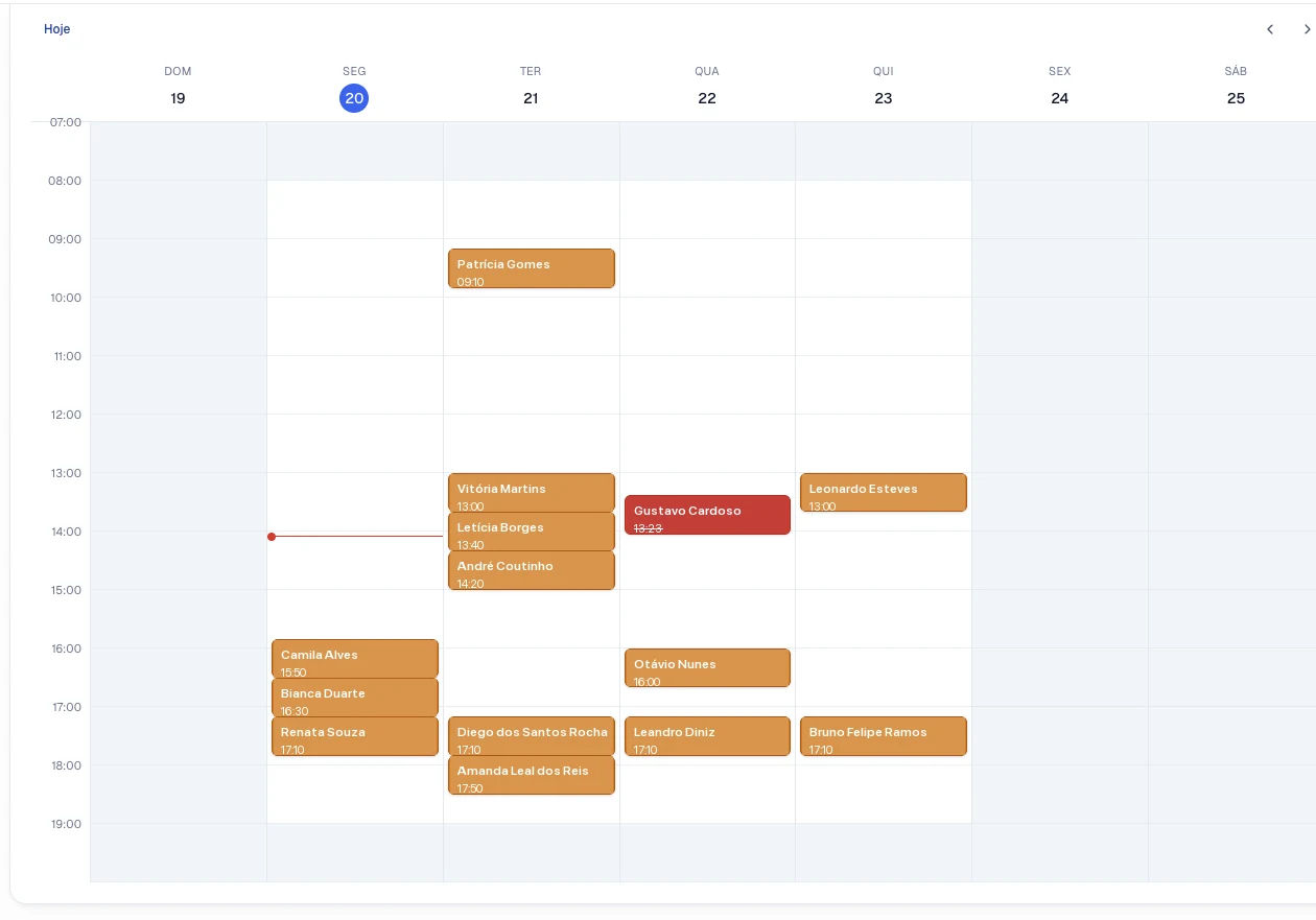 Visão semanal da agenda no ClinicFlow, com atendimentos organizados por dia e horário